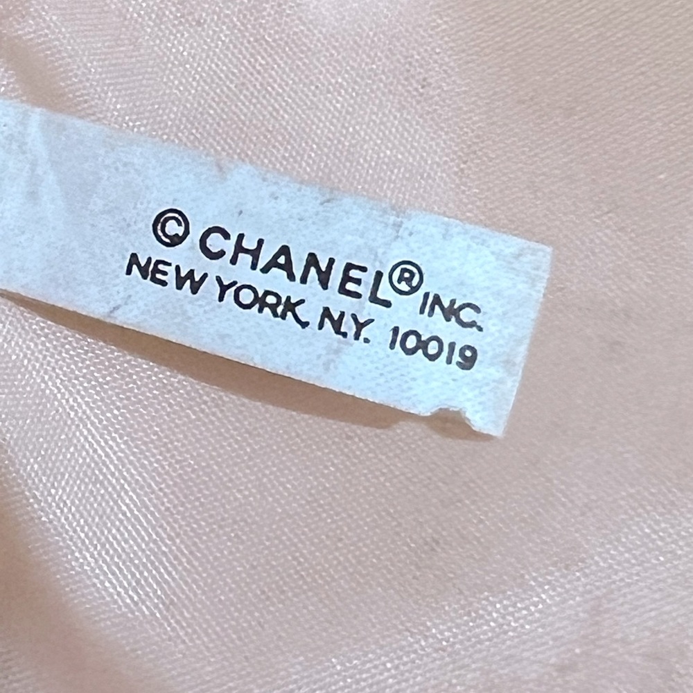 Chanel Rectangular Makeup Bag - image 4